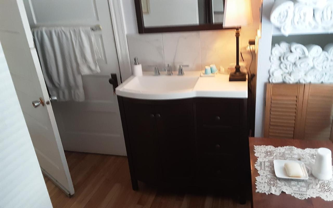 B&B Le Transit Квебек Экстерьер фото