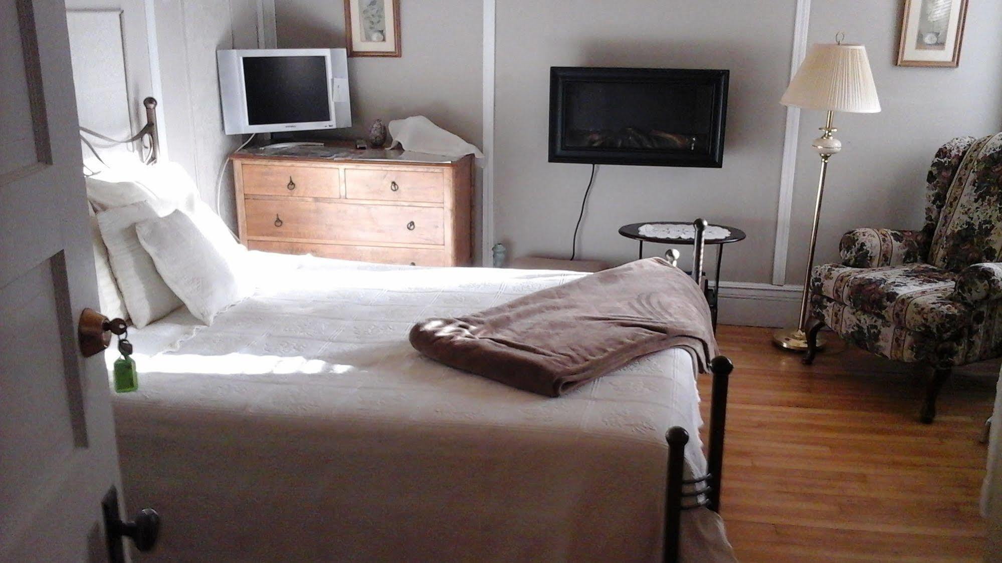 B&B Le Transit Квебек Экстерьер фото